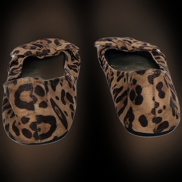 #WF3 Women’s American Eagle Leopard Print Shoes - Picture 4 of 10